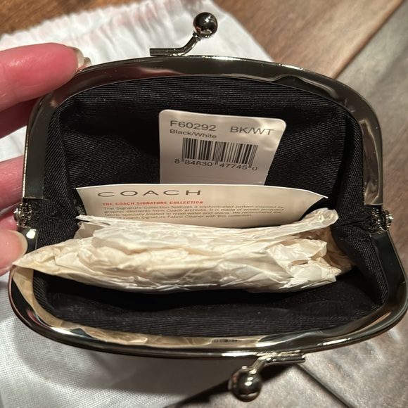 New with tag Coach signature c black coin purse - Picture 2 of 3